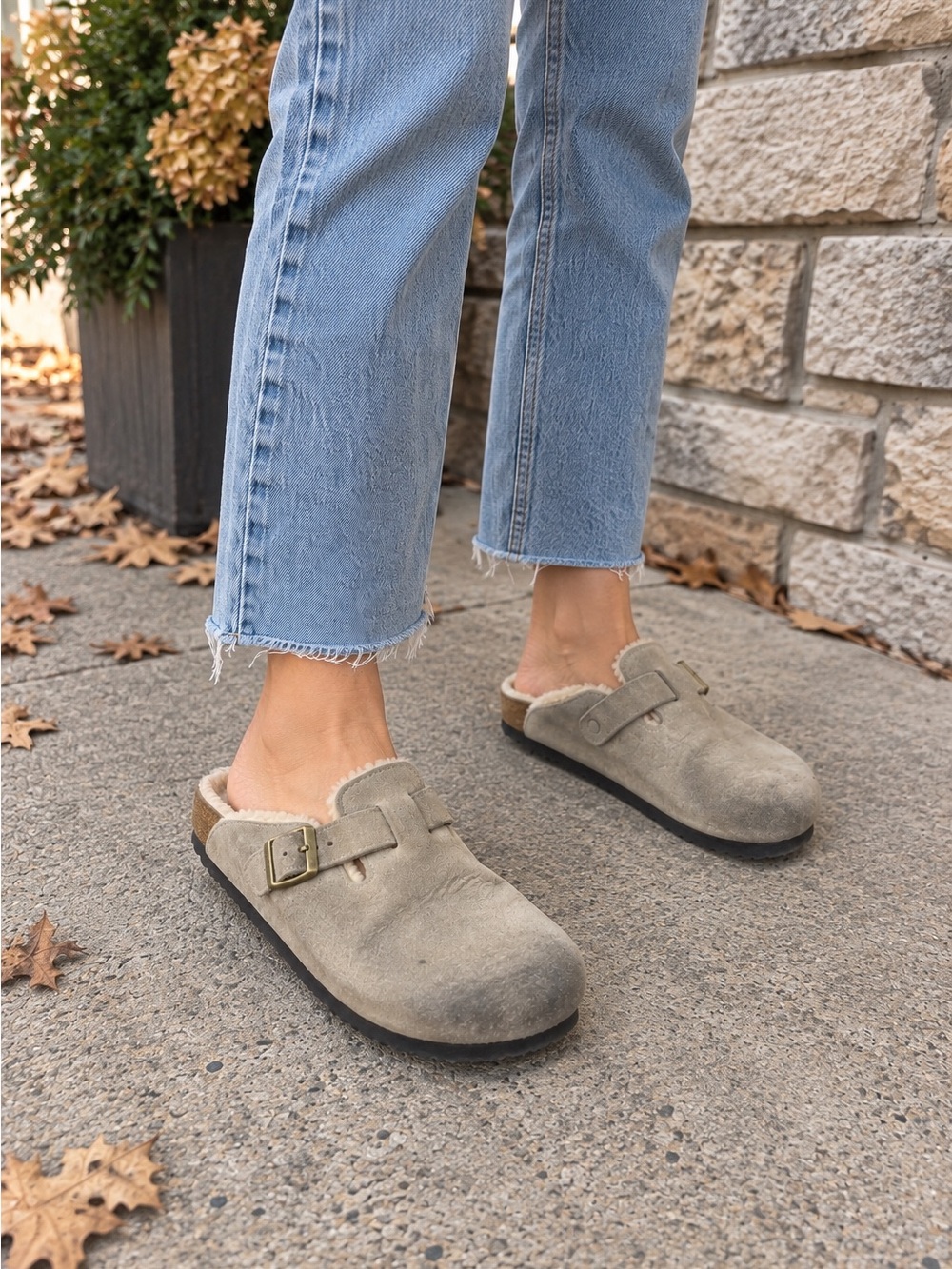 Birkenstock Boston Shearling Suede Clogs Taupe Size 38 / US 7-7.5